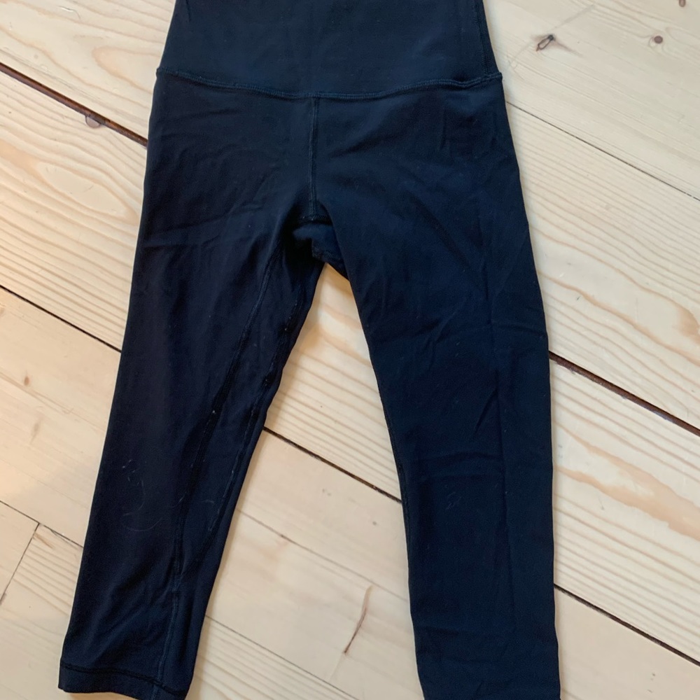 Women’s Lululemon 21” Align Crop Leggings